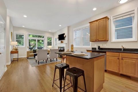 Tiny photo for 6025 N Ridge Avenue #1W, Chicago, IL 60660 (MLS # 12477745)