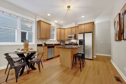 Tiny photo for 6025 N Ridge Avenue #1W, Chicago, IL 60660 (MLS # 12477745)