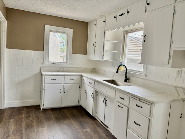 325 W 3rd Street