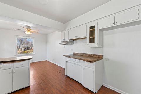 Tiny photo for 16426 Shirley Court, South Holland, IL 60473 (MLS # 12635383)