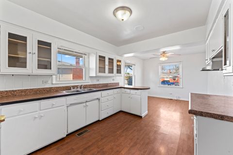 Tiny photo for 16426 Shirley Court, South Holland, IL 60473 (MLS # 12635383)
