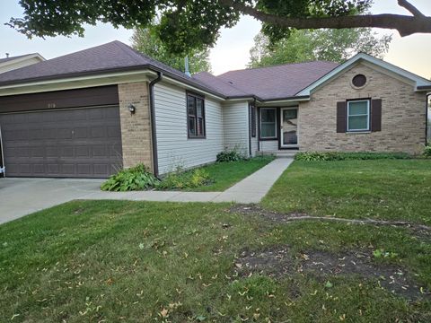 525 OLD COUNTRY Way Wauconda IL 60084