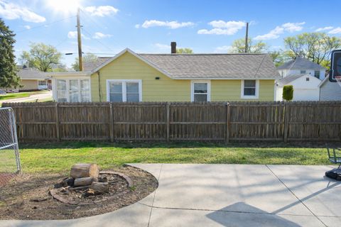 Tiny photo for 112 7th Avenue, Sterling, IL 61081 (MLS # 12610700)