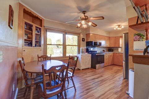 Tiny photo for 320 10th Street, Fulton, IL 61252 (MLS # 12586165)