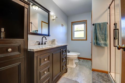 Tiny photo for 320 10th Street, Fulton, IL 61252 (MLS # 12586165)