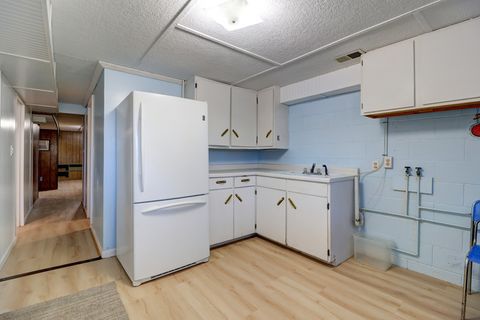 Tiny photo for 320 10th Street, Fulton, IL 61252 (MLS # 12586165)