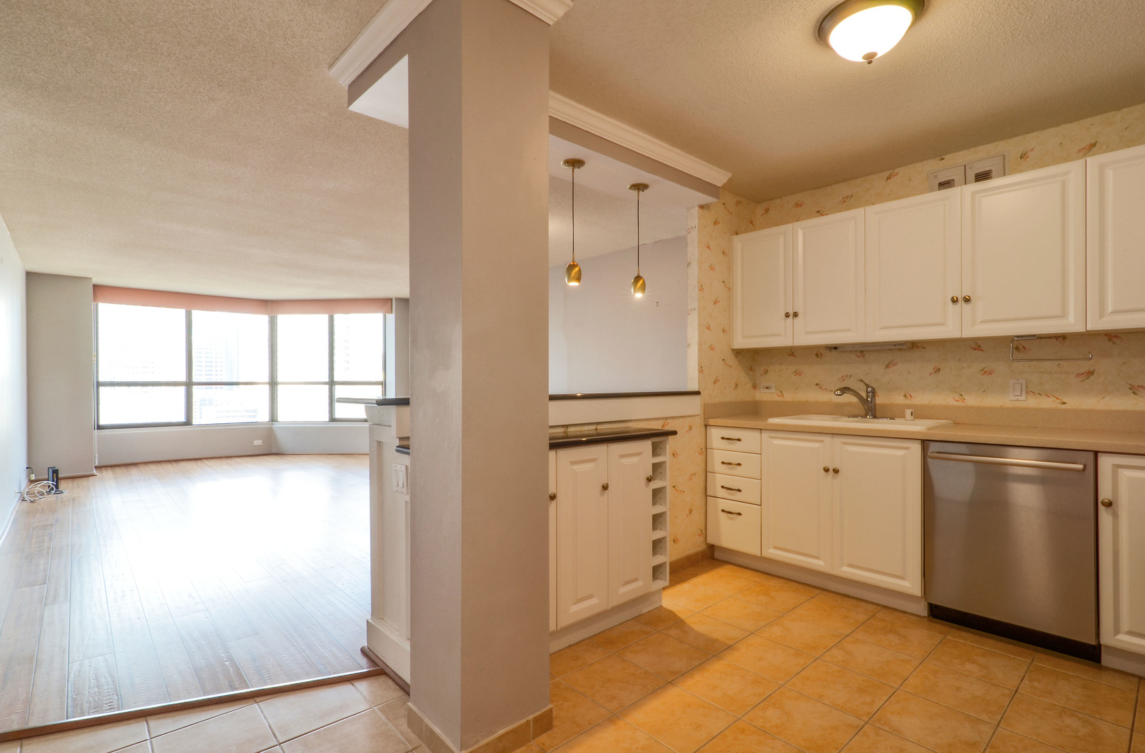 405 N WABASH Avenue 2702