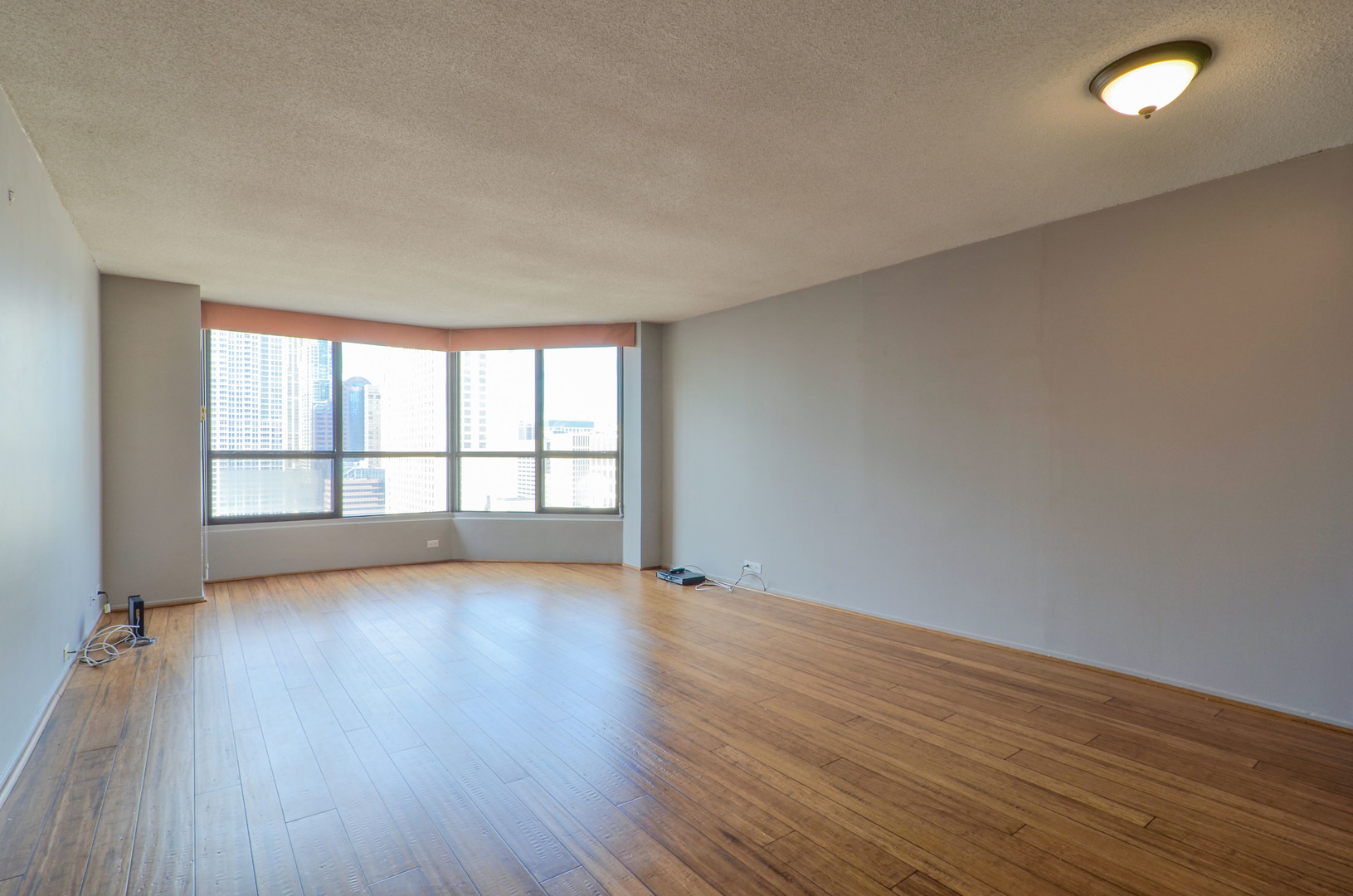 405 N WABASH Avenue 2702