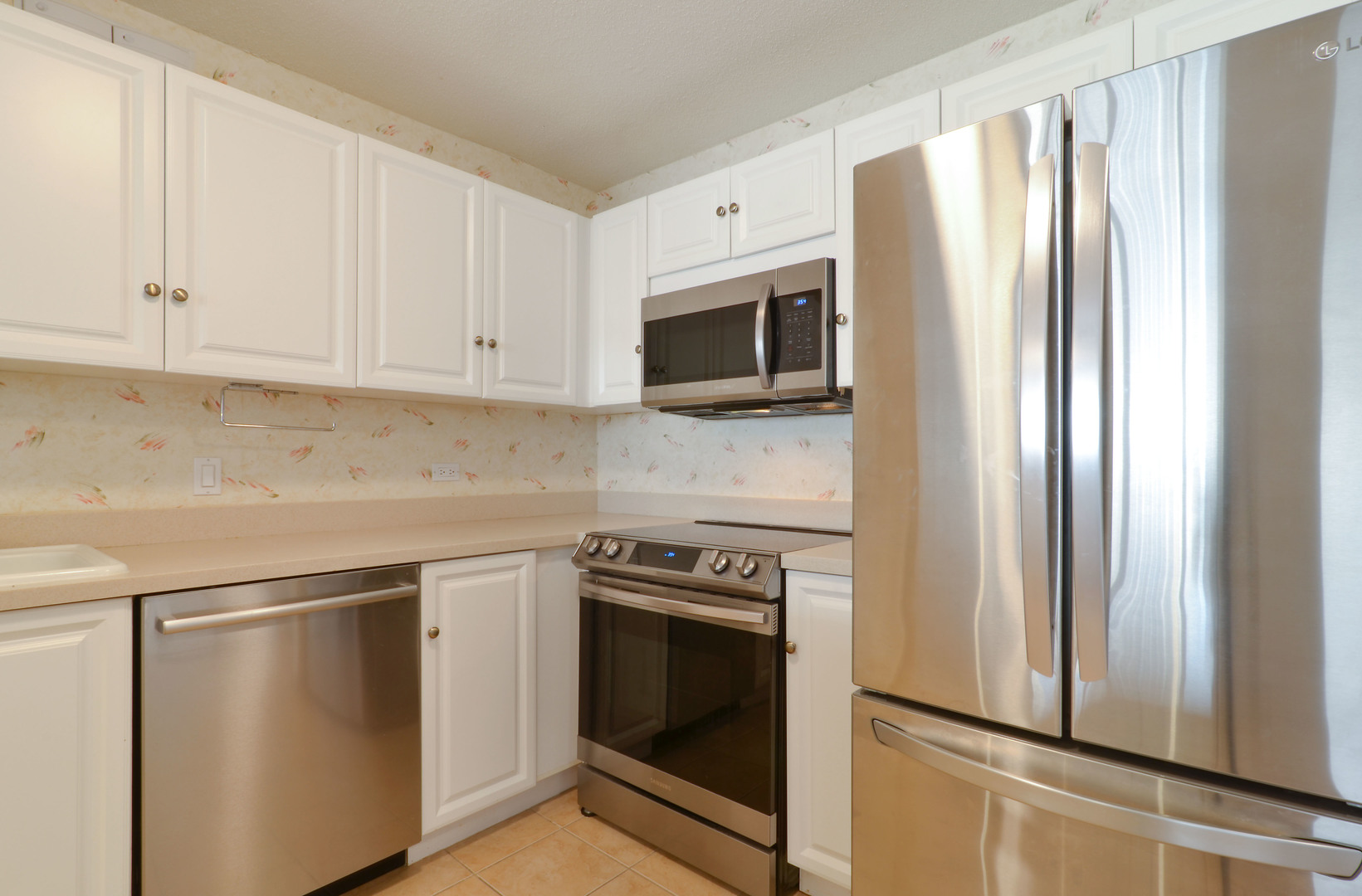 405 N WABASH Avenue 2702