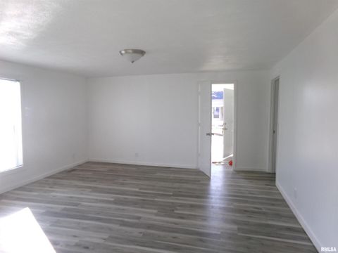 Tiny photo for 402 N Cochran Street, West Frankfort, IL 62896 (MLS # QC4270110)