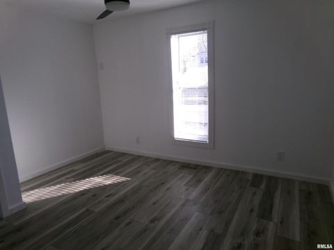 Tiny photo for 402 N Cochran Street, West Frankfort, IL 62896 (MLS # QC4270110)