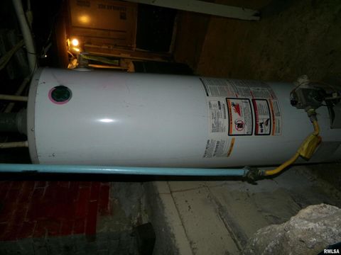 Tiny photo for 402 N Cochran Street, West Frankfort, IL 62896 (MLS # QC4270110)