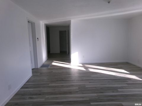 Tiny photo for 402 N Cochran Street, West Frankfort, IL 62896 (MLS # QC4270110)