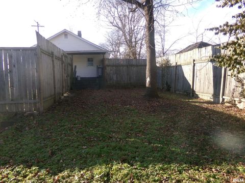 Tiny photo for 402 N Cochran Street, West Frankfort, IL 62896 (MLS # QC4270110)