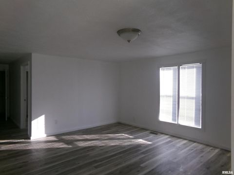 Tiny photo for 402 N Cochran Street, West Frankfort, IL 62896 (MLS # QC4270110)