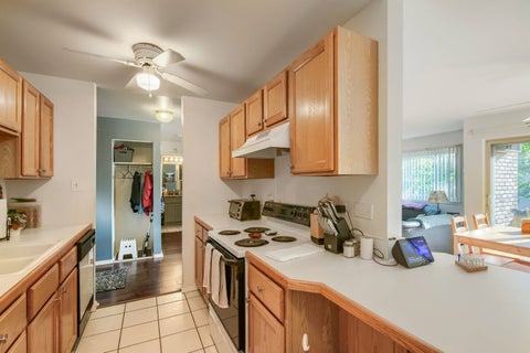 Tiny photo for 420 Home Avenue #309N, Oak Park, IL 60302 (MLS # 12679037)