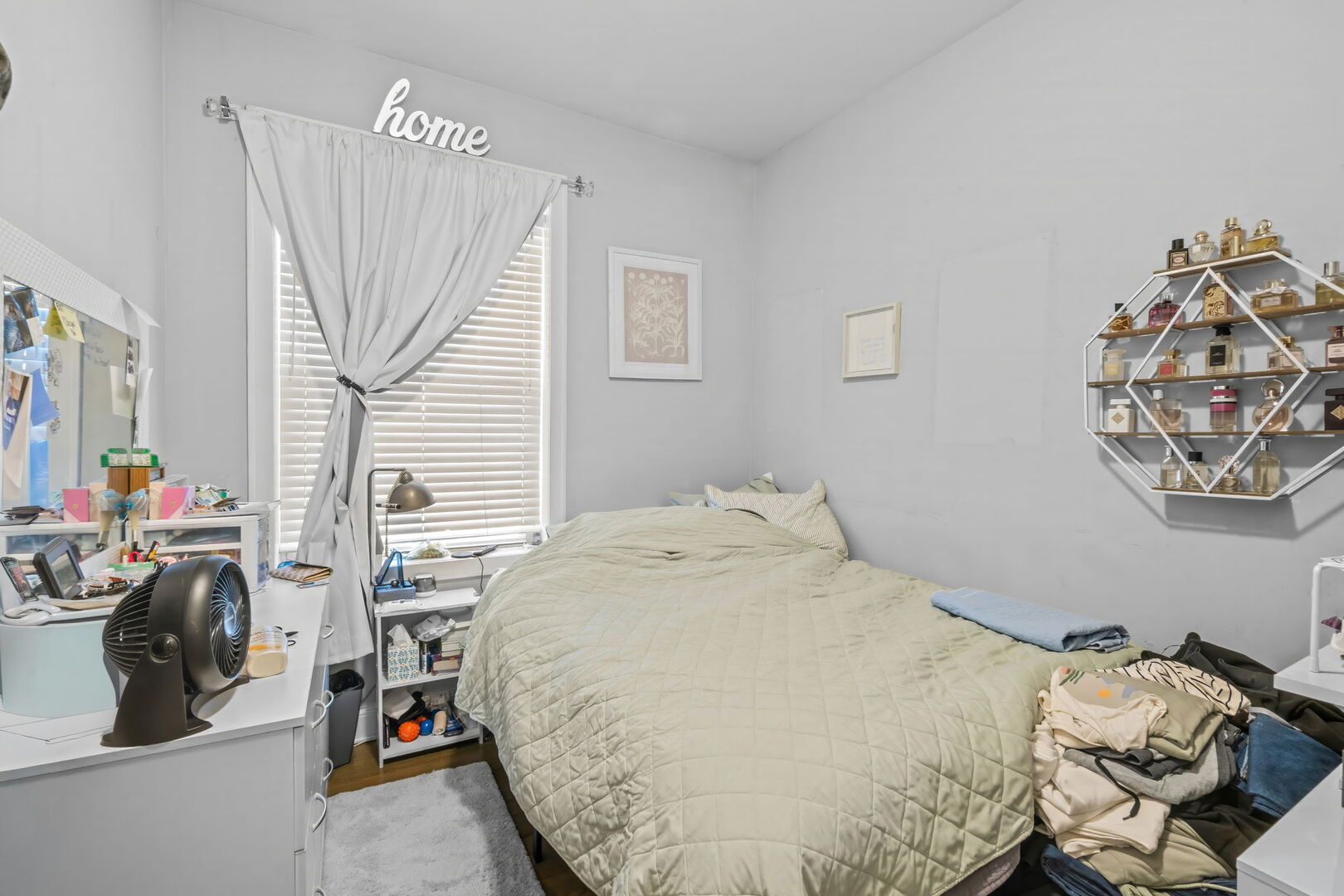 2435 S California Boulevard