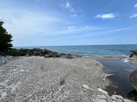 Tiny photo for 697 Bluff Road, Lake Bluff, IL 60044 (MLS # 12584903)