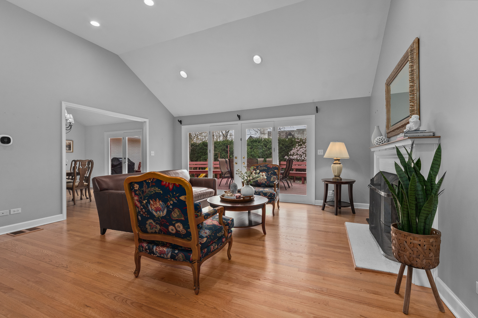 825 Highview Terrace