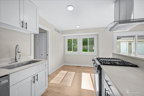 Tiny photo for 1420 Cooper Road, Hoffman Estates, IL 60169 (MLS # 12677770)