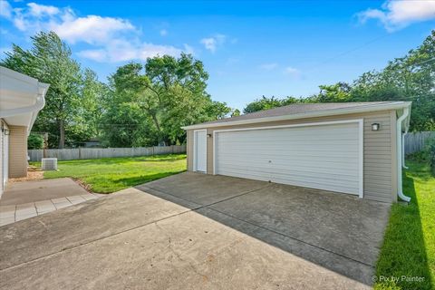 Tiny photo for 1420 Cooper Road, Hoffman Estates, IL 60169 (MLS # 12677770)