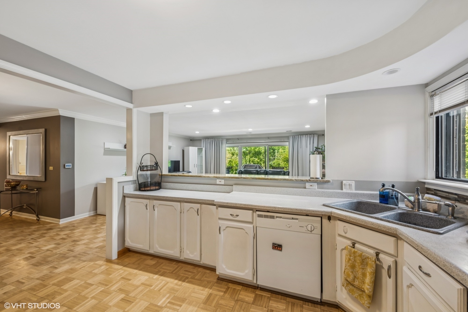 1255 W Prospect Avenue 208