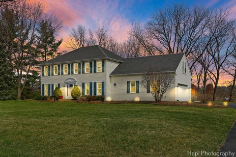19 University Circle Hawthorn Woods IL 60047