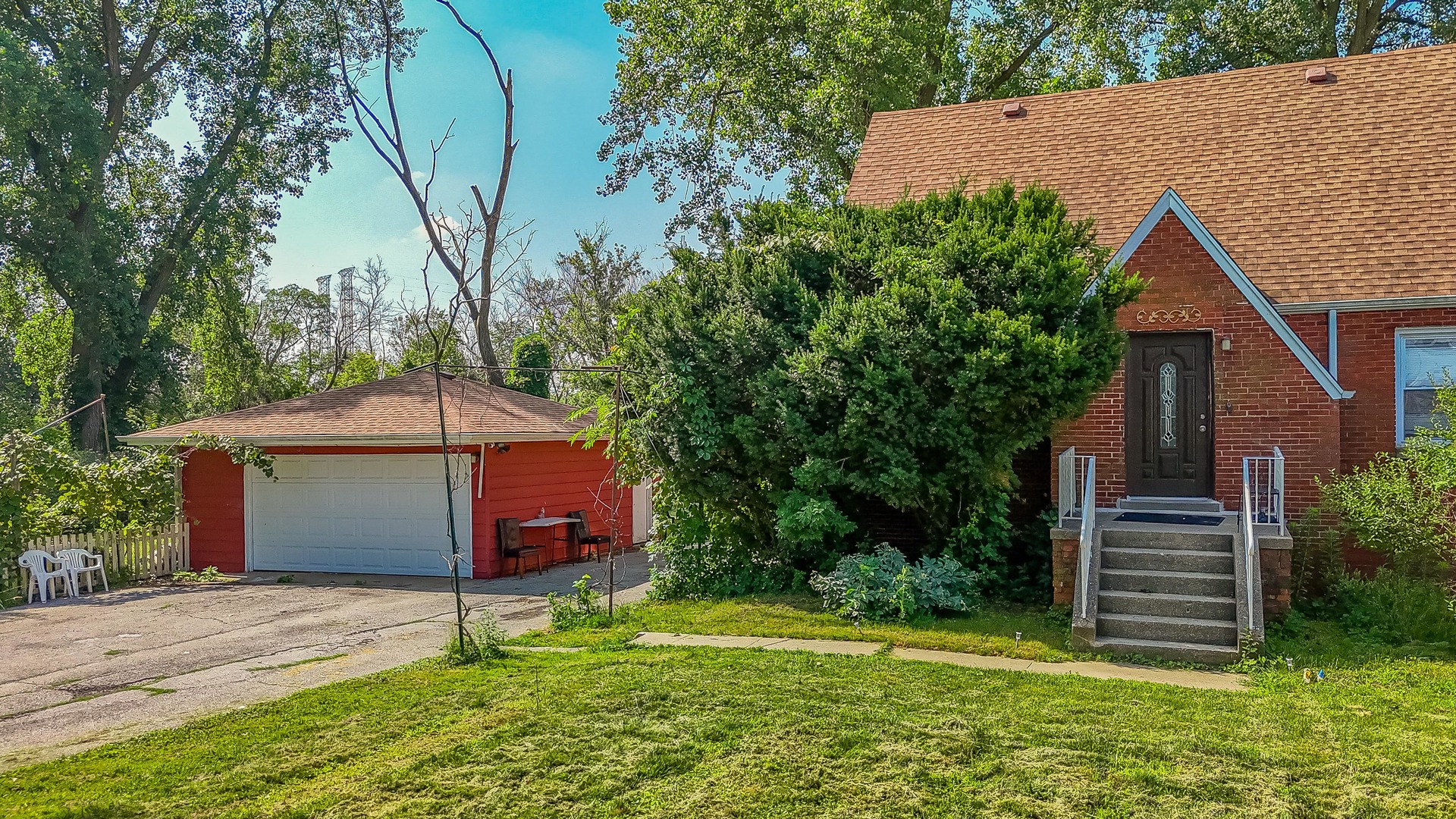 2910 E 138th Place