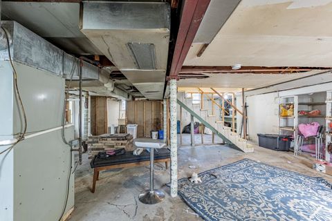 Tiny photo for 2910 E 138th Place, Burnham, IL 60633 (MLS # 12423503)