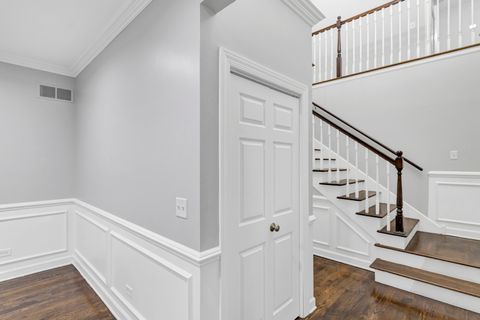 Tiny photo for 315 E Madison Street, Lombard, IL 60148 (MLS # 12447162)