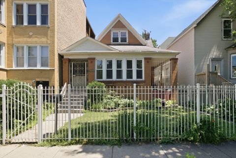 Photo of 2223 N Kimball Avenue, Chicago, IL 60647 (MLS # 12699394)