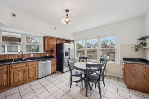 Tiny photo for 1938 Wenonah Avenue, Berwyn, IL 60402 (MLS # 12617803)