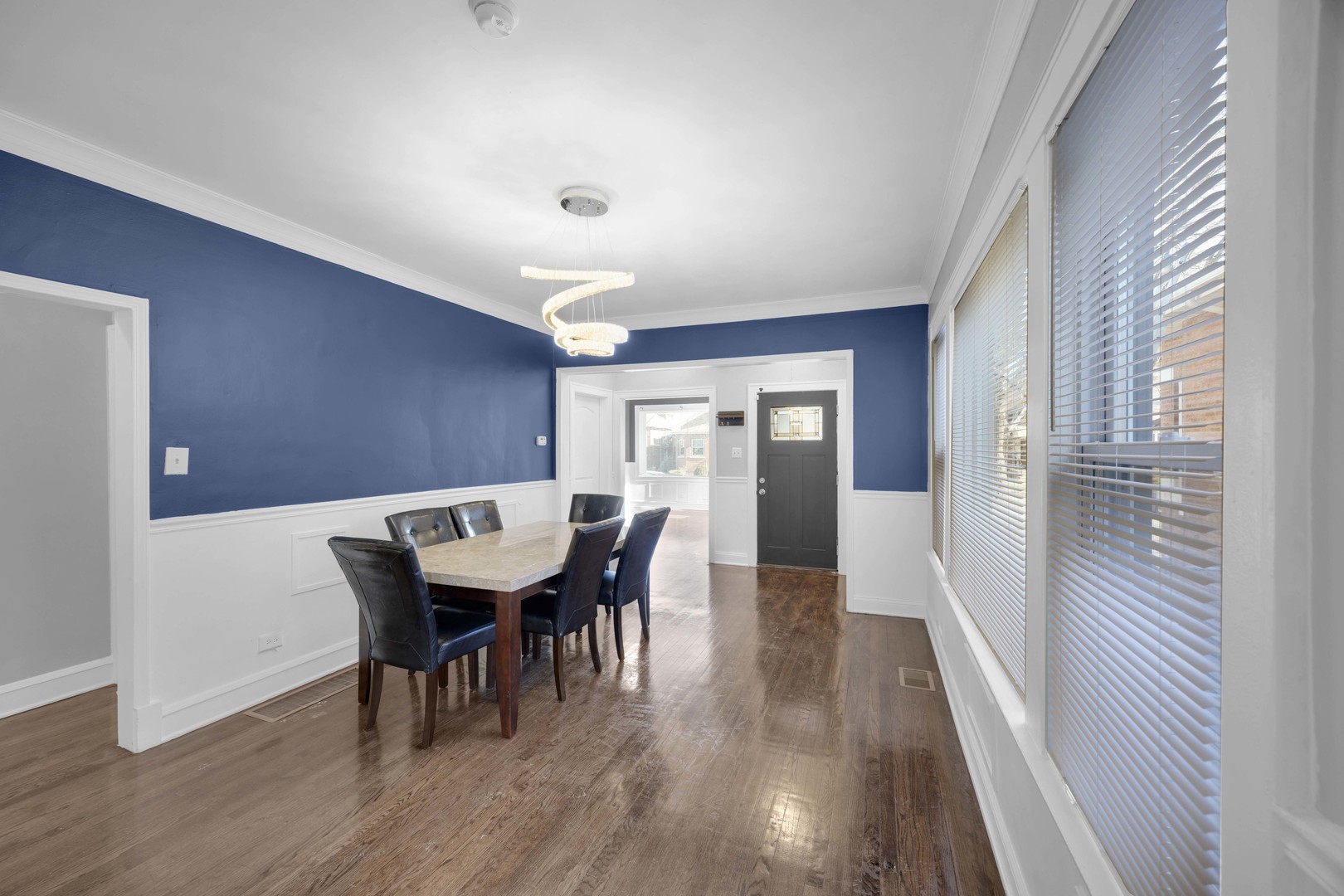 8250 S Rhodes Avenue