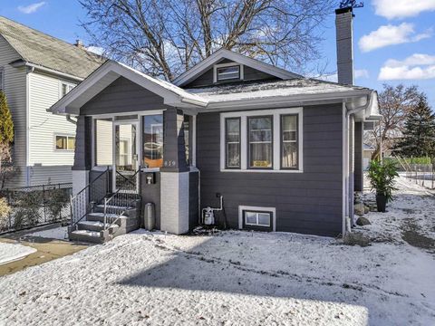 Tiny photo for 819 N Ash Street, Waukegan, IL 60085 (MLS # 12533938)