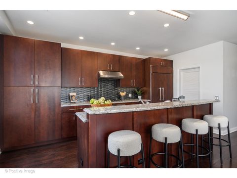 Tiny photo for 1414 N Wells Street #402, Chicago, IL 60610 (MLS # 12619879)