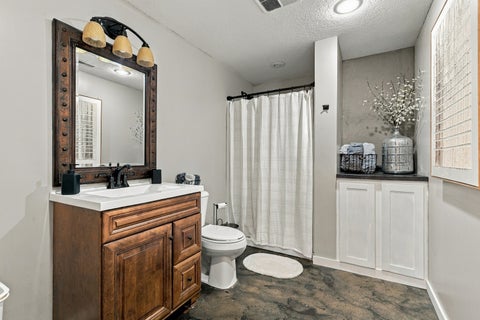 Tiny photo for 4495 34th Street Court, Bettendorf, IA 52722 (MLS # 12756883)