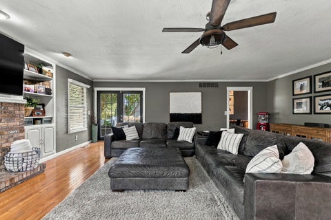 Tiny photo for 4495 34th Street Court, Bettendorf, IA 52722 (MLS # 12756883)