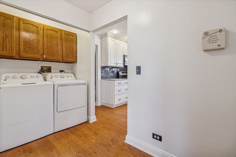 Tiny photo for 417 River Bluff Circle, Naperville, IL 60540 (MLS # 12591092)