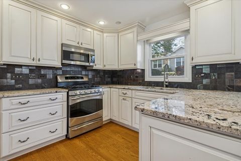 Tiny photo for 417 River Bluff Circle, Naperville, IL 60540 (MLS # 12591092)