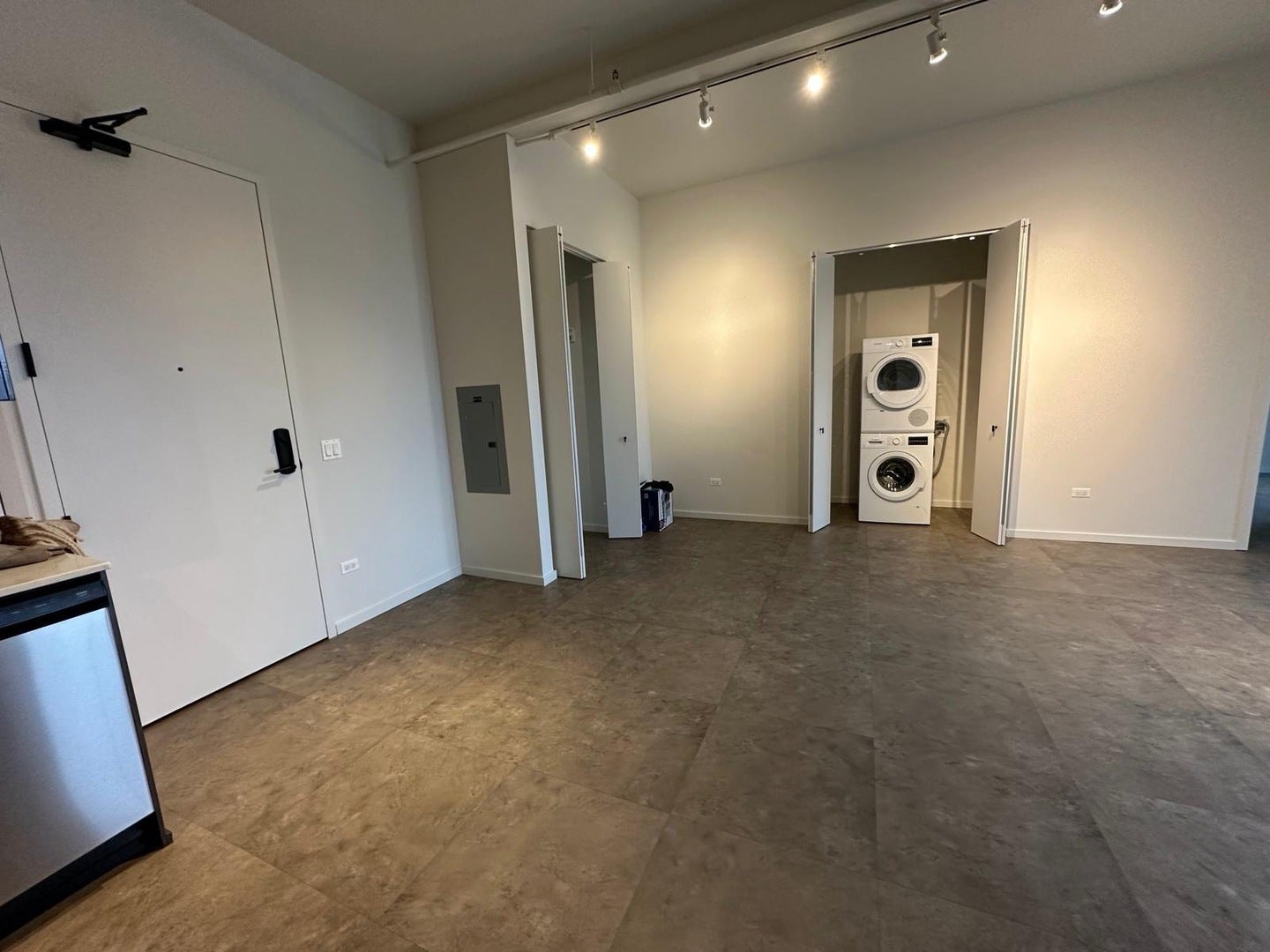1220 W Jackson Boulevard 1006