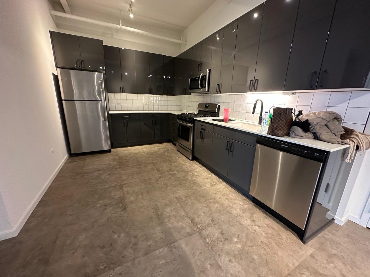 1220 W Jackson Boulevard 1006