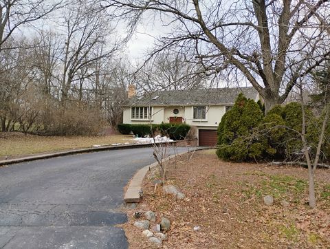 21 Sequoia Road Hawthorn Woods IL 60047