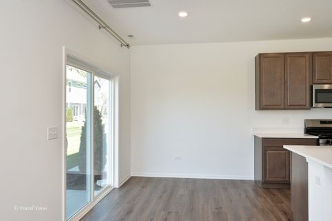 Tiny photo for Crystal Lake, IL 60012 (MLS # 12639679)