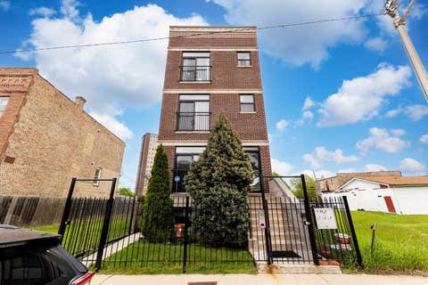 Tiny photo for 4245 S Langley Avenue #3, Chicago, IL 60653 (MLS # 12687864)