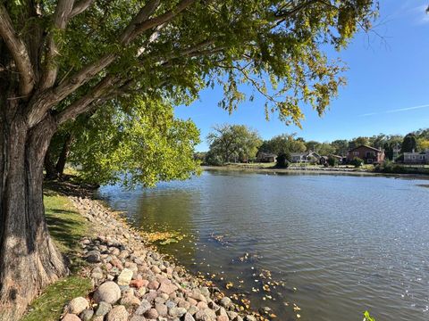Tiny photo for 187 Hilltop Drive, Lake In The Hills, IL 60156 (MLS # 12483943)