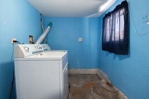 Tiny photo for 10516 S Avenue L, Chicago, IL 60617 (MLS # 12558875)