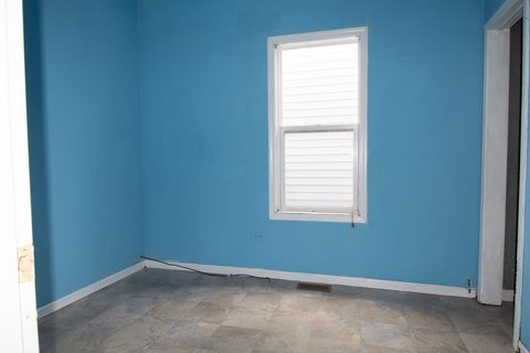 Tiny photo for 10516 S Avenue L, Chicago, IL 60617 (MLS # 12558875)