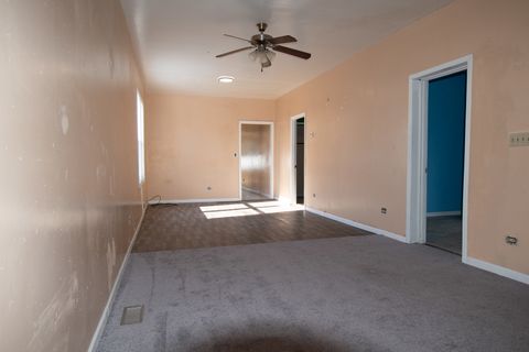 Tiny photo for 10516 S Avenue L, Chicago, IL 60617 (MLS # 12558875)