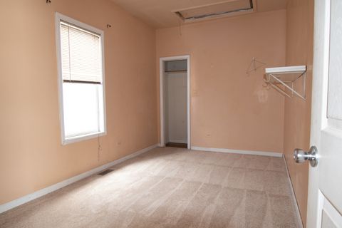 Tiny photo for 10516 S Avenue L, Chicago, IL 60617 (MLS # 12558875)