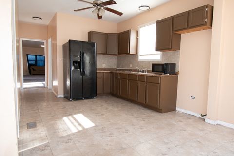 Tiny photo for 10516 S Avenue L, Chicago, IL 60617 (MLS # 12558875)